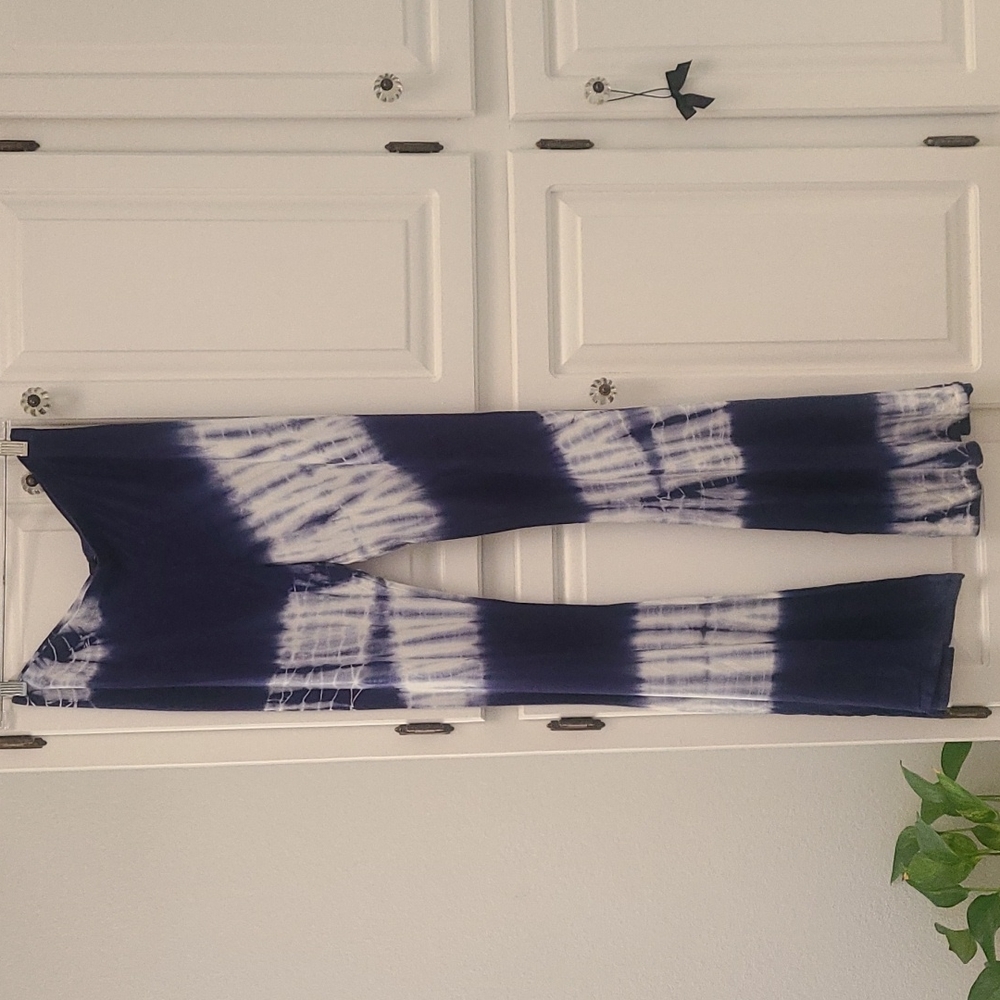 Tie dye jersey high wasited flare bottoms
